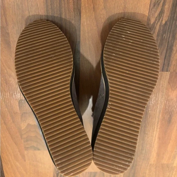 Boutique Corkys Gray Suede (man made) Ankle Booties - Picture 4 of 6